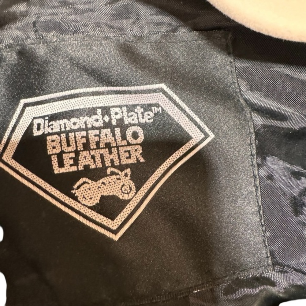 Diamond Plate Buffalo Leather EUC Motorcycle Vest Men's Hand-Sewn Pebble Grain3X - Picture 13 of 13